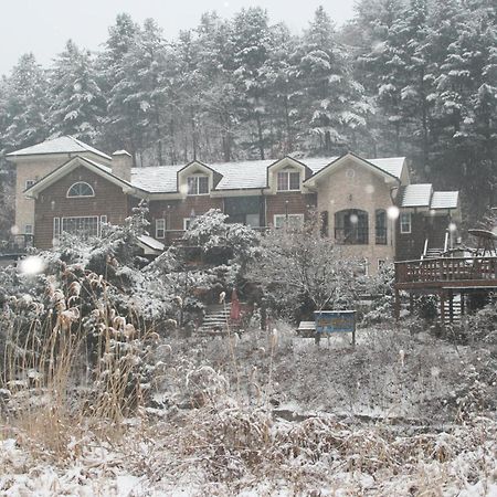 Mir Pension Gapyeong Bagian luar foto