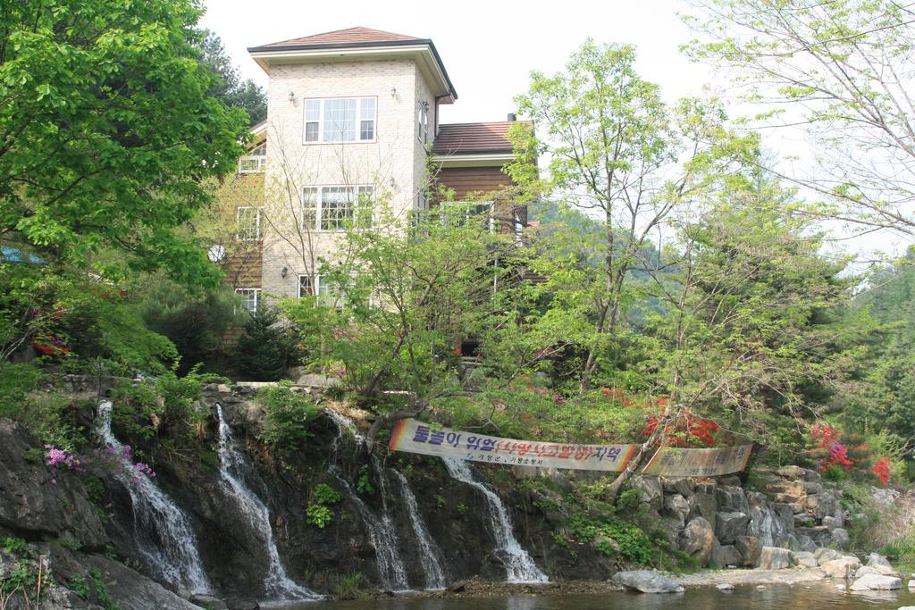 Mir Pension Gapyeong Bagian luar foto